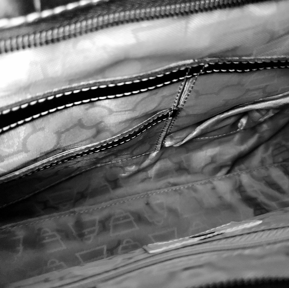 Kathy Van Zeeland bag - Picture 5 of 6